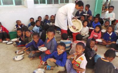 Slovenija za Madagaskar: Od šolskih zvezkov do zdravstvene oskrbe